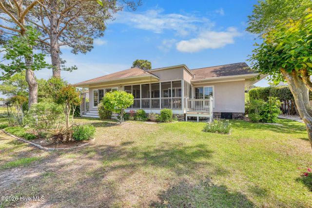 2792 Golfmaster Court SE, Southport, NC 28461