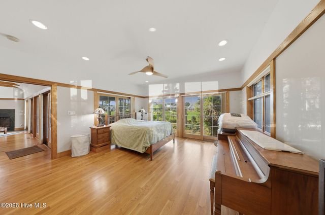 2792 Golfmaster Court SE, Southport, NC 28461