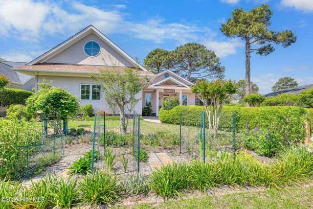 2792 Golfmaster Court SE, Southport, NC 28461