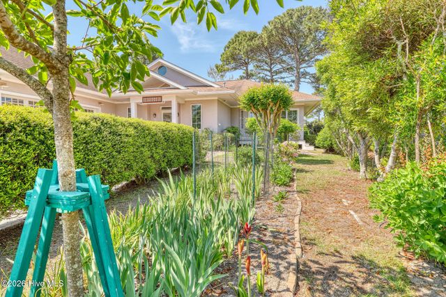 2792 Golfmaster Court SE, Southport, NC 28461