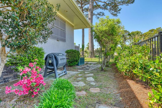 2792 Golfmaster Court SE, Southport, NC 28461