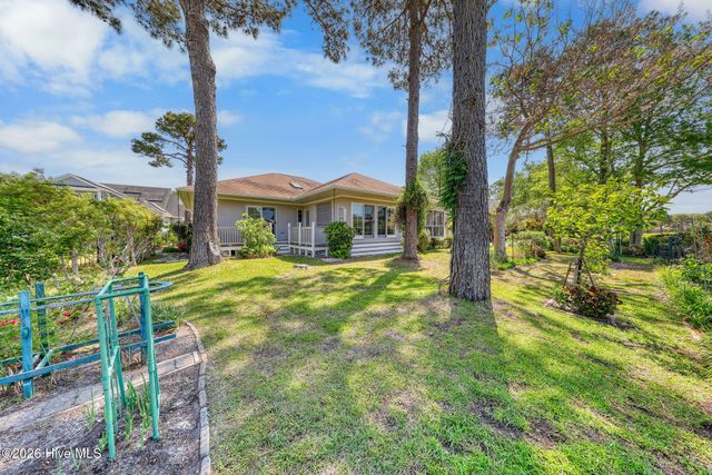 2792 Golfmaster Court SE, Southport, NC 28461