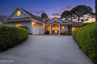 2792 Golfmaster Court SE, Southport, NC 28461