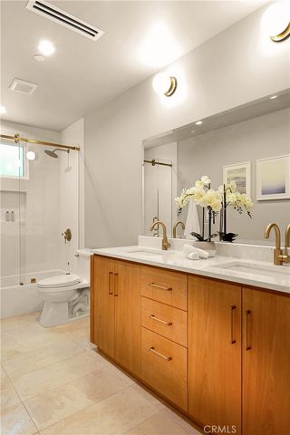 5944 Lasaine, Encino, CA 91316