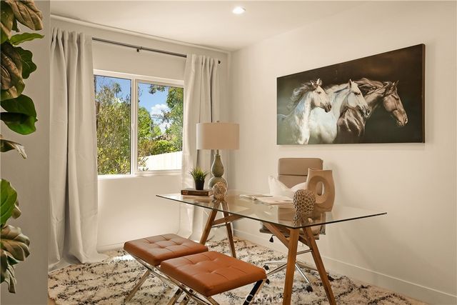 5944 Lasaine, Encino, CA 91316