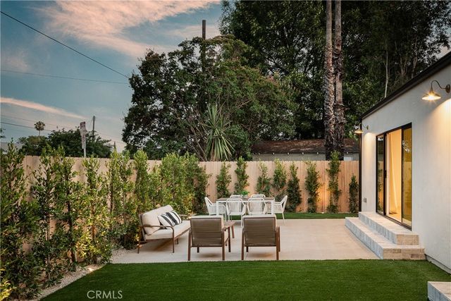 5944 Lasaine, Encino, CA 91316