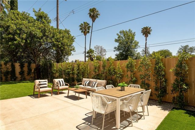 5944 Lasaine, Encino, CA 91316