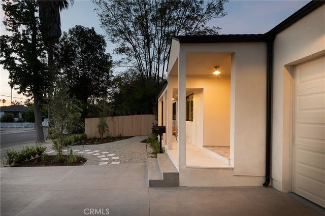5944 Lasaine, Encino, CA 91316