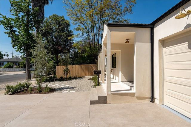 5944 Lasaine, Encino, CA 91316