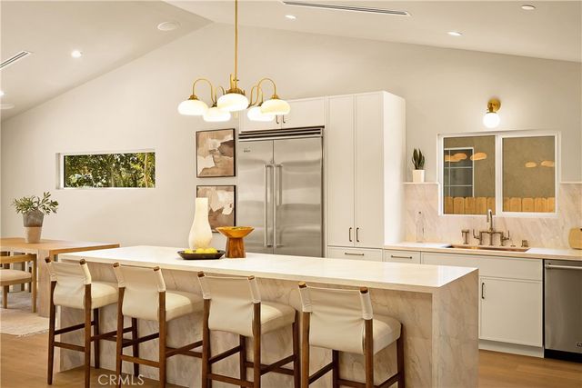 5944 Lasaine, Encino, CA 91316
