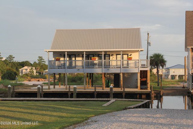 11059 Idaho Street, Bay Saint Louis, MS 39520