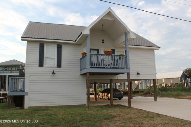 11059 Idaho Street, Bay Saint Louis, MS 39520