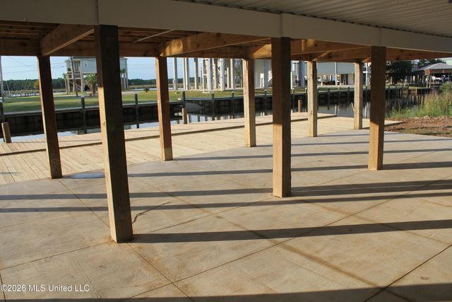 11059 Idaho Street, Bay Saint Louis, MS 39520