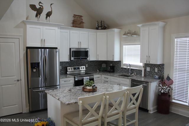 11059 Idaho Street, Bay Saint Louis, MS 39520