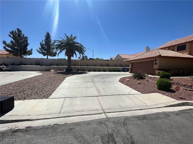 7997 Flametree Court, Las Vegas, NV 89123