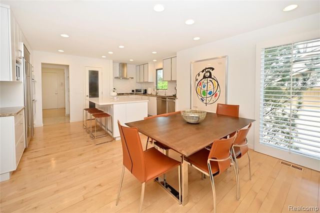 3202 Shadydale Court, West Bloomfield, MI 48323