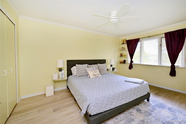3202 Shadydale Court, West Bloomfield, MI 48323