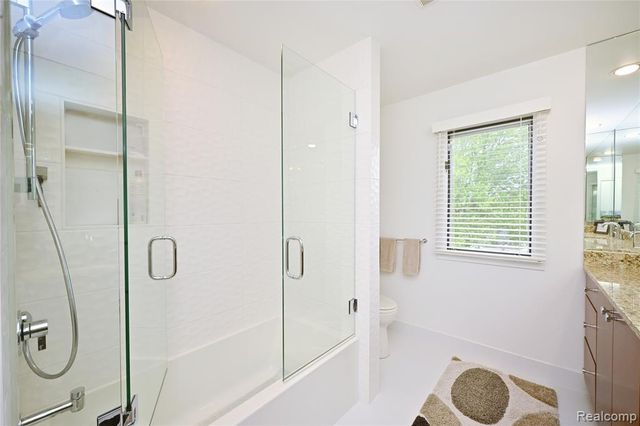3202 Shadydale Court, West Bloomfield, MI 48323