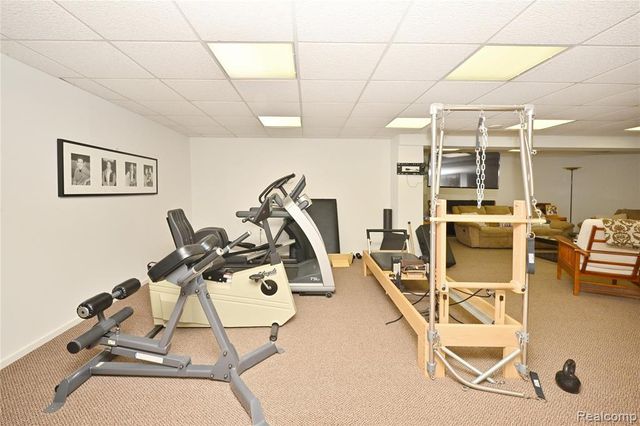 3202 Shadydale Court, West Bloomfield, MI 48323