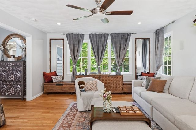 112 Aldrich Rd, Wilmington, MA 01887