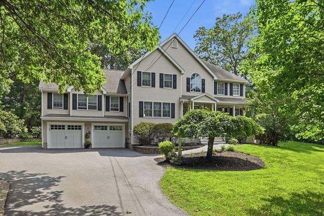 112 Aldrich Rd, Wilmington, MA 01887