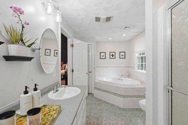 112 Aldrich Rd, Wilmington, MA 01887