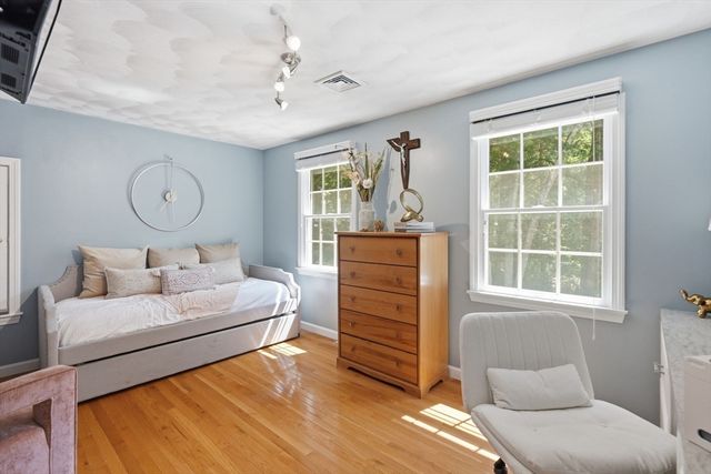 112 Aldrich Rd, Wilmington, MA 01887