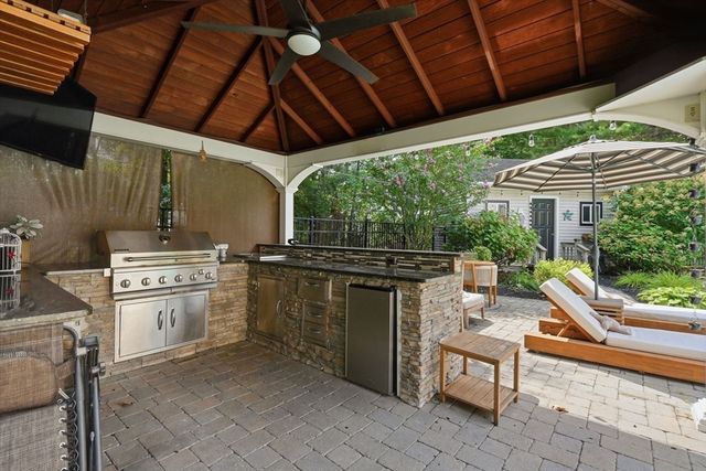 112 Aldrich Rd, Wilmington, MA 01887
