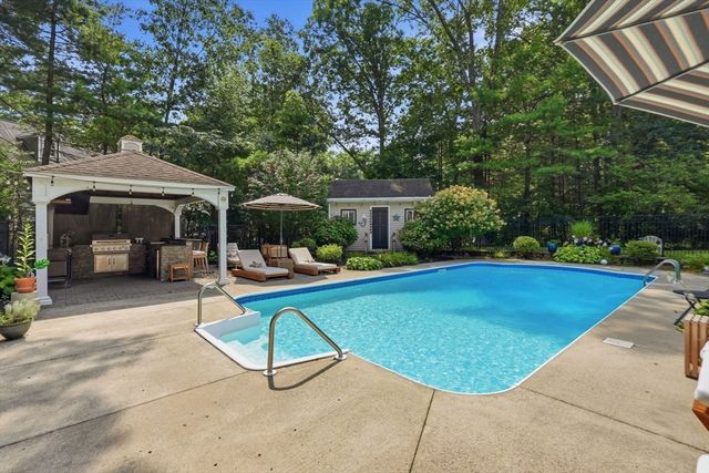 112 Aldrich Rd, Wilmington, MA 01887