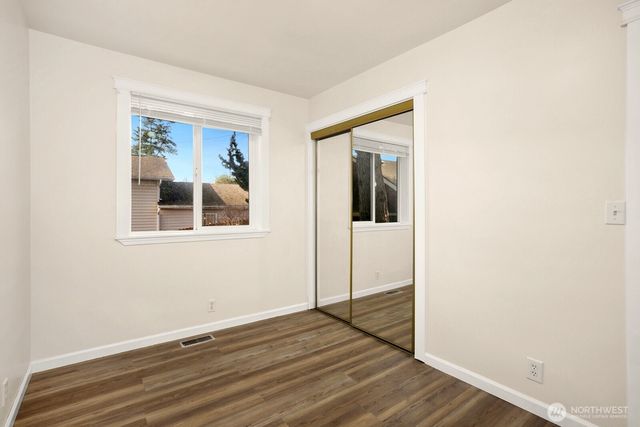 1520 S Bennett Street, Seattle, WA 98108