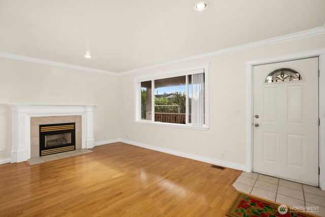 1520 S Bennett Street, Seattle, WA 98108