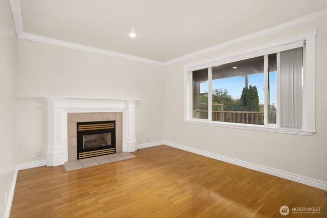 1520 S Bennett Street, Seattle, WA 98108