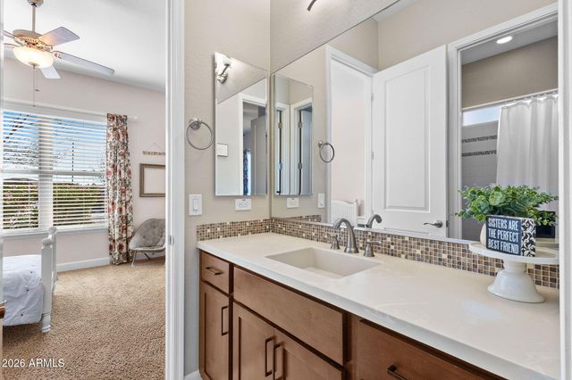 5124 S PONDEROSA Drive, Gilbert, AZ 85298