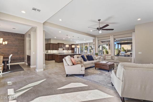 5124 S PONDEROSA Drive, Gilbert, AZ 85298