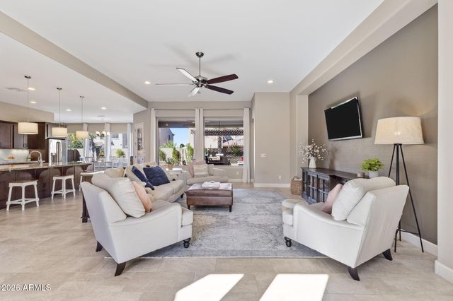 5124 S PONDEROSA Drive, Gilbert, AZ 85298