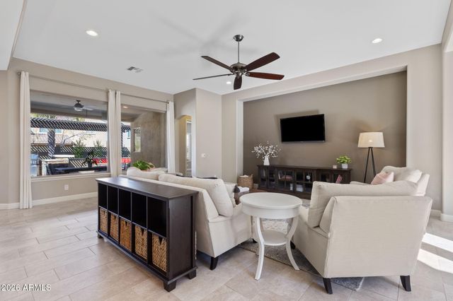 5124 S PONDEROSA Drive, Gilbert, AZ 85298