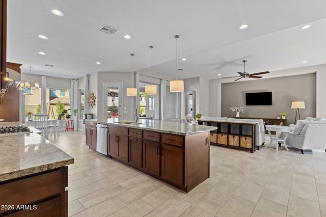 5124 S PONDEROSA Drive, Gilbert, AZ 85298