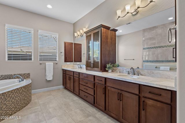 5124 S PONDEROSA Drive, Gilbert, AZ 85298