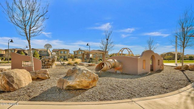 5124 S PONDEROSA Drive, Gilbert, AZ 85298