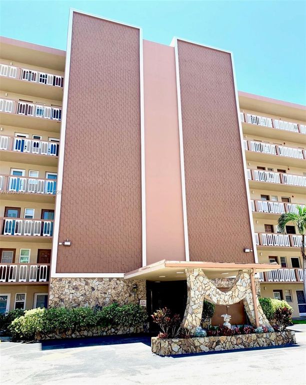 501 NE 14th Avenue 601, Hallandale Beach, FL 33009