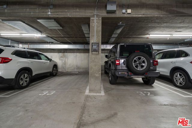 225 S Hamilton Drive 107, Beverly Hills, CA 90211