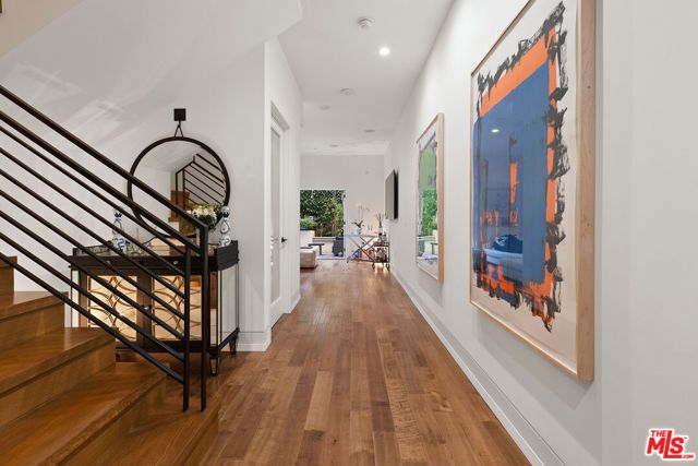 225 S Hamilton Drive 107, Beverly Hills, CA 90211