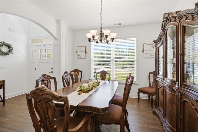 525 Sixteenth Circle, Walhalla, SC 29691