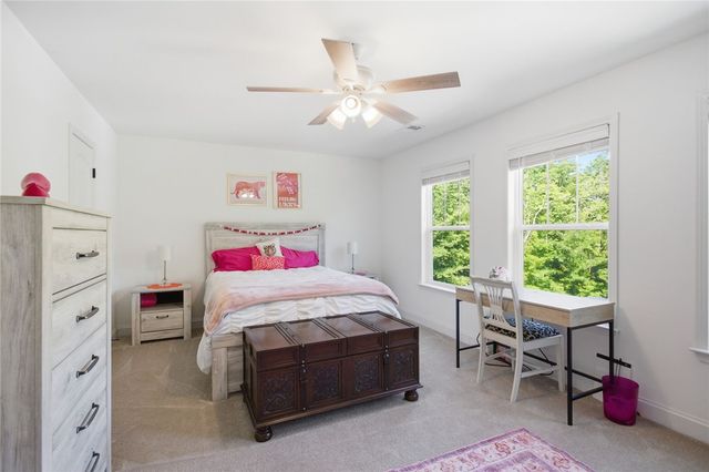 525 Sixteenth Circle, Walhalla, SC 29691
