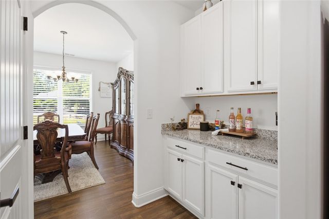 525 Sixteenth Circle, Walhalla, SC 29691