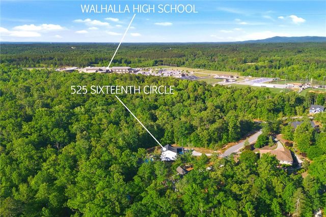 525 Sixteenth Circle, Walhalla, SC 29691