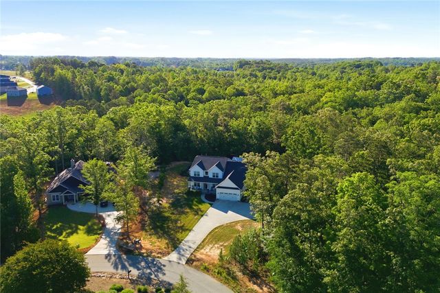 525 Sixteenth Circle, Walhalla, SC 29691