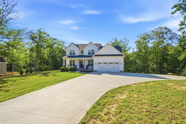 525 Sixteenth Circle, Walhalla, SC 29691