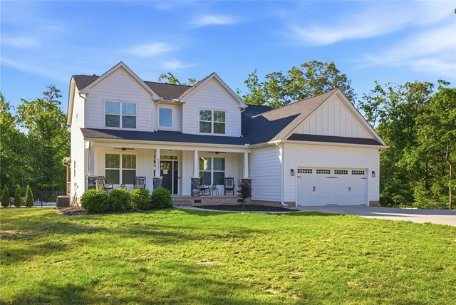 525 Sixteenth Circle, Walhalla, SC 29691