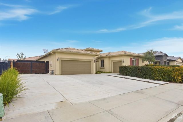 9106 Del Palma Drive, Bakersfield, CA 93314